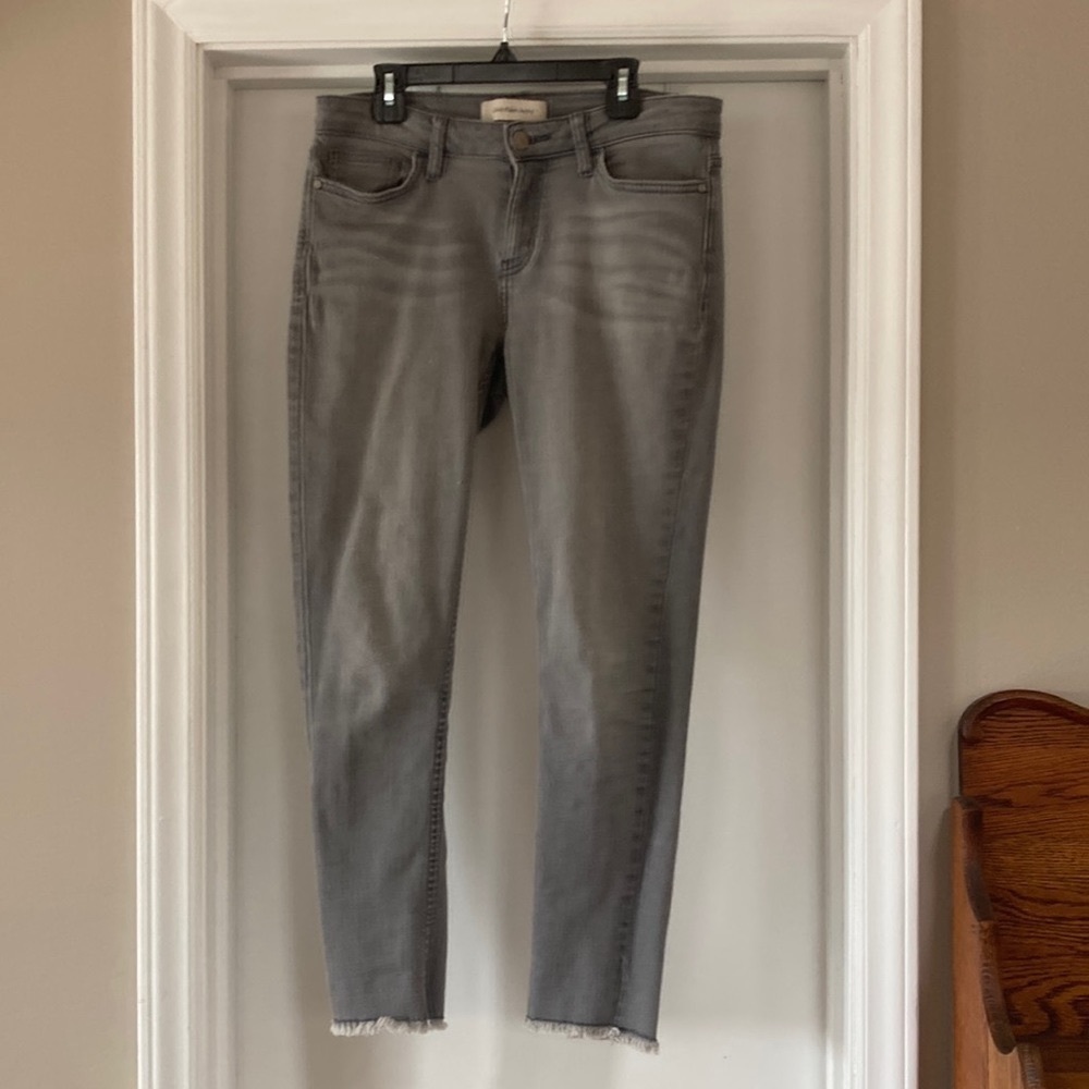 Women’s Jeans. Calvin Klein. Ankle skinny Size 4. Grey.